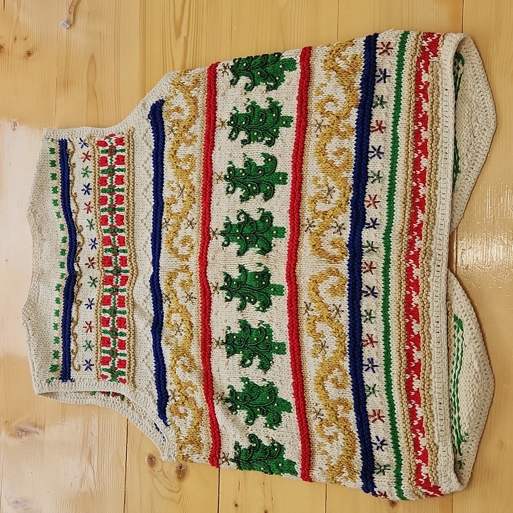 N.E.K. Vintage Christmas Holiday Knit Beaded Vest Womens Sz S - Picture 16 of 16